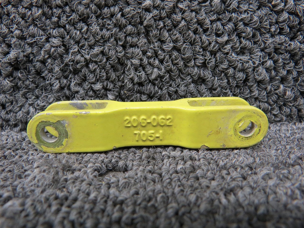 203-062-705-001 (Cast: 203-062-705-1) Bell 206B Torque Tube Link 203-062-705-001 (Cast: 203-062-705-1) Bell 206B Torque Tube Link