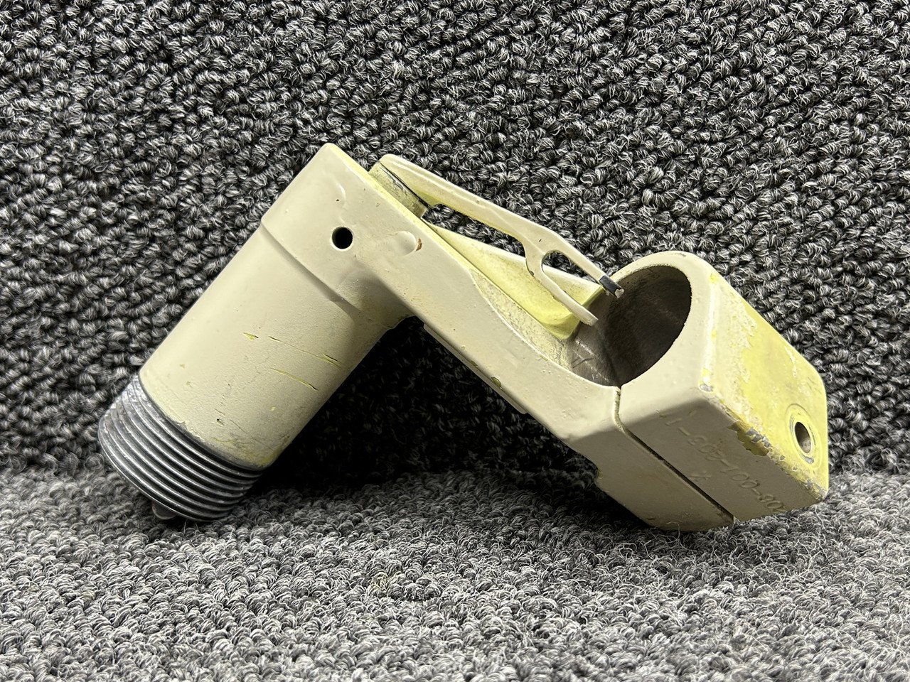 206-001-154-001 Bell 206L-1 Jackshaft Elbow Assembly 206-001-154-001 Bell 206L-1 Jackshaft Elbow Assembly