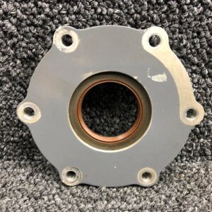 A270-1 Robinson R22 Main Rotor Gearbox End Cover