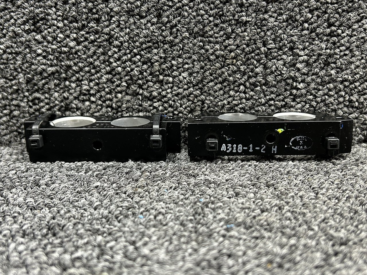 A318-1, A318-2 (Use: A318-1-2) Robinson R22 Beta Tail Rotor Bearing Block Set A318-1, A318-2 (Use: A318-1-2) Robinson R22 Beta Tail Rotor Bearing Block Set