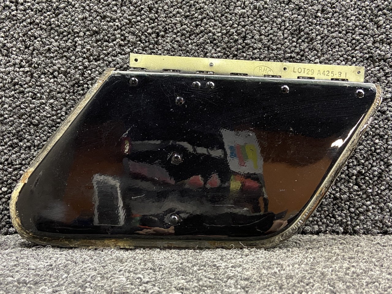 A425-4 (Use: C425-8) Robinson R22 Cabin Vent Door Assy RH with Hinge Arm A425-4 (Use: C425-8) Robinson R22 Cabin Vent Door Assy RH with Hinge Arm
