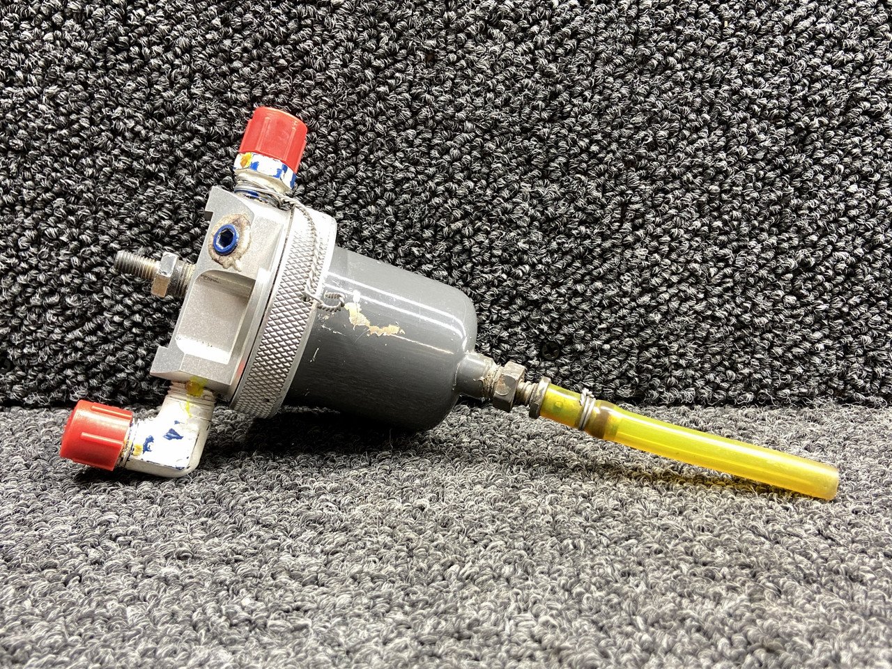 A666-1 Robinson R22 Fuel Gascolator Assembly with Extension Tube A666-1 Robinson R22 Fuel Gascolator Assembly with Extension Tube