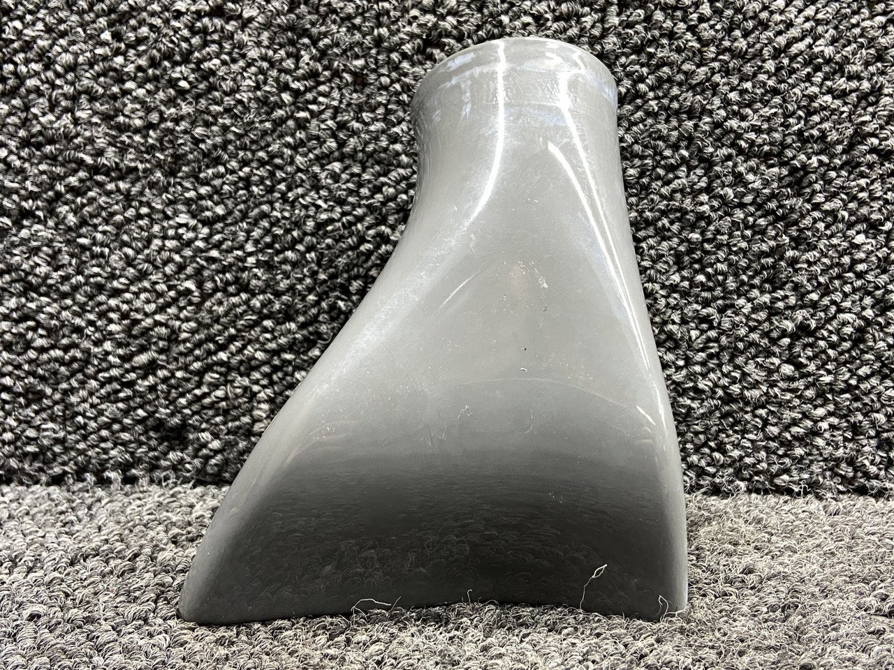 A747-1 Robinson R22 Mariner Engine Cooling Nozzle A747-1 Robinson R22 Mariner Engine Cooling Nozzle