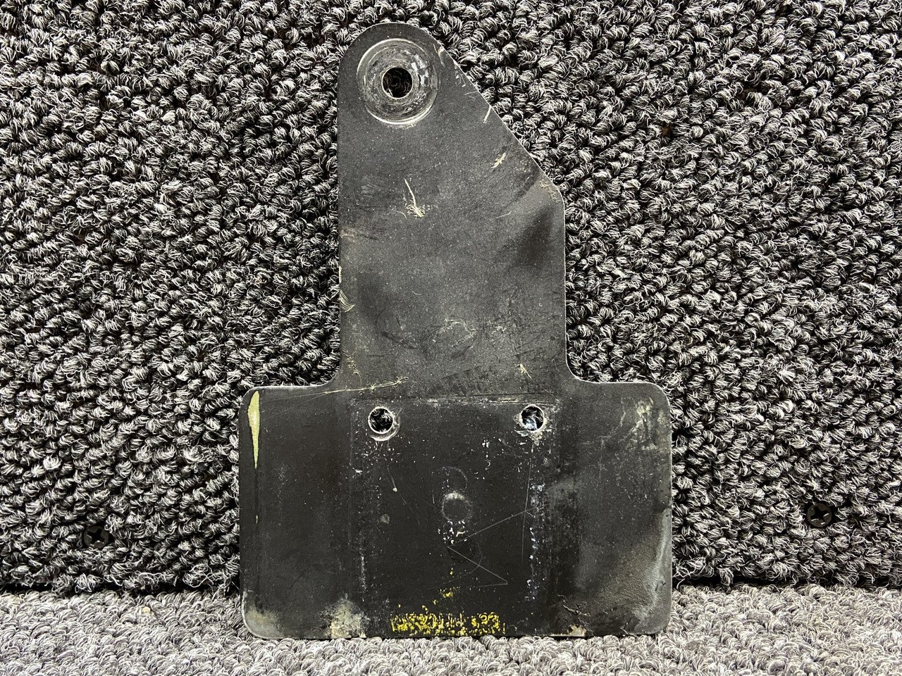 B127-3 Robinson R22 Seat Belt Guard Plate RH B127-3 Robinson R22 Seat Belt Guard Plate RH