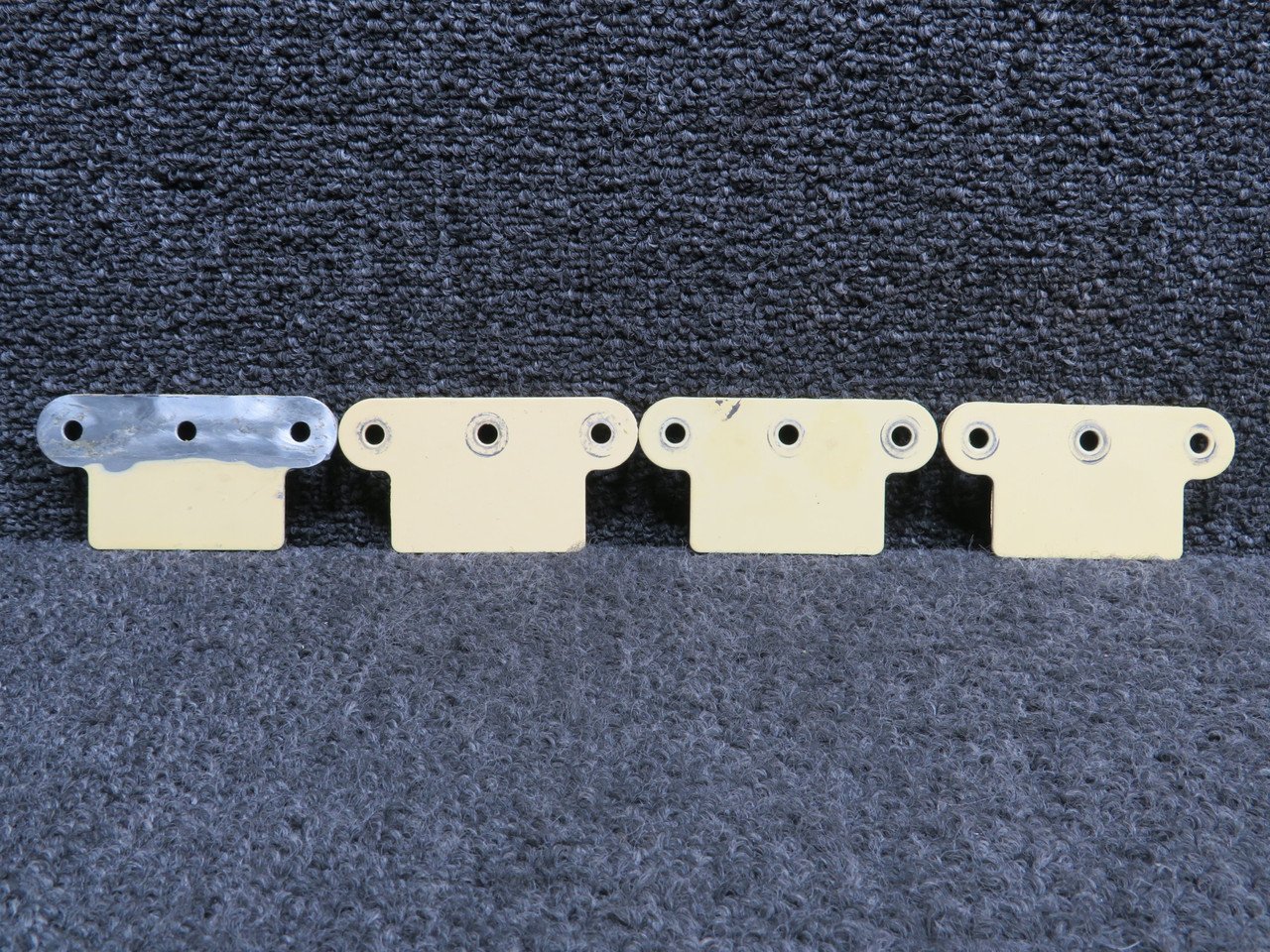 FT29915 Bell 505 Reinforced Fuel Tank Expansion Tab Set of 4 FT29915 Bell 505 Reinforced Fuel Tank Expansion Tab Set of 4